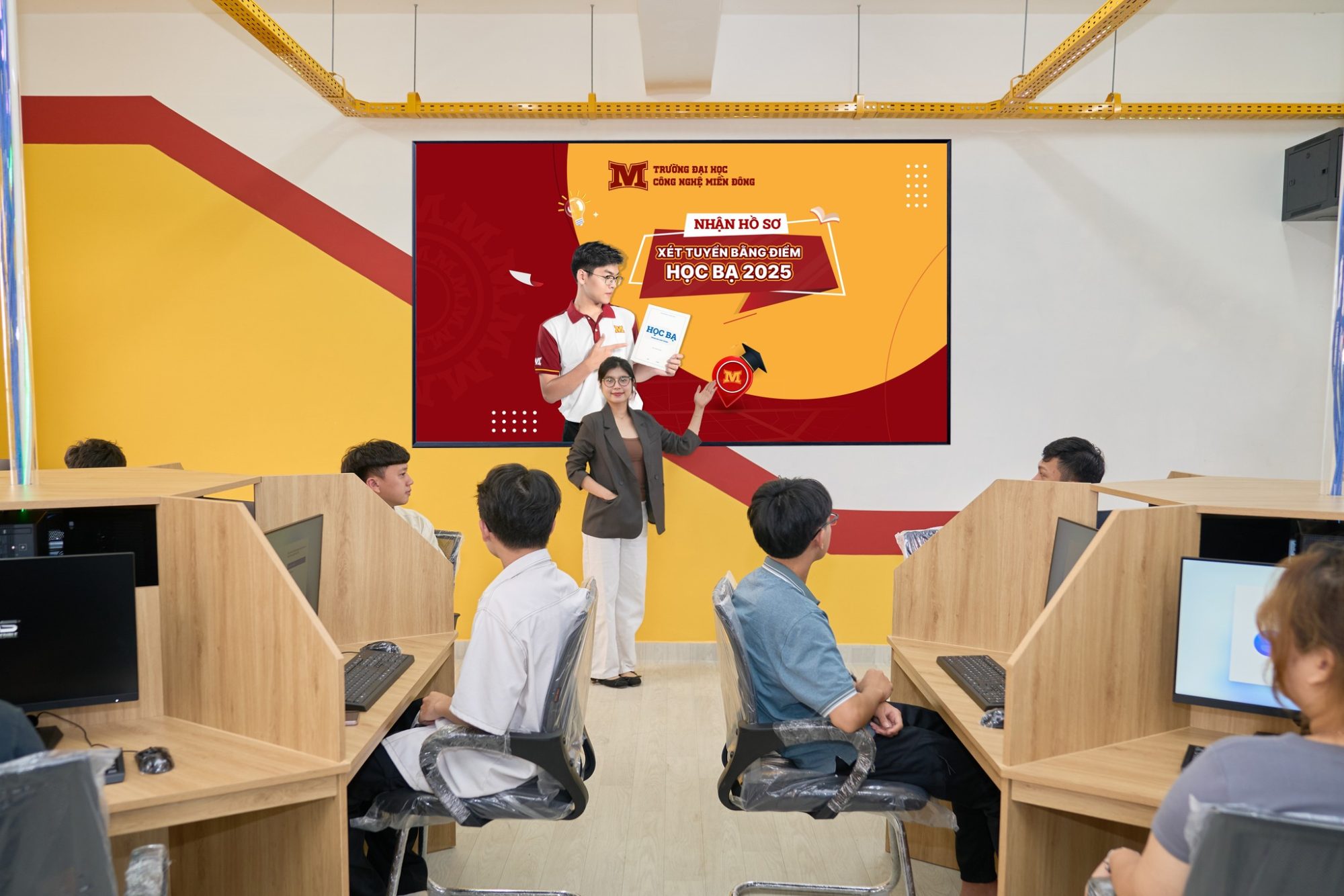 Mit Uni. đưa Vào Vận Hành 5 Phòng Máy Tính Mới Trị Giá Hơn 10 Tỷ đồng (19)